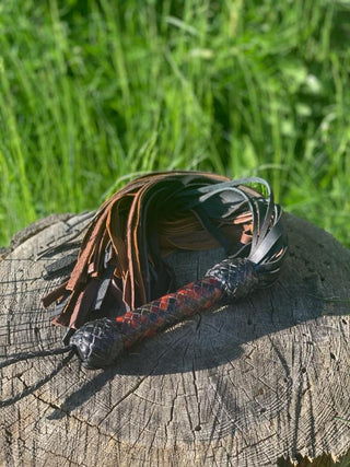 "Crimson Fox" Flogger