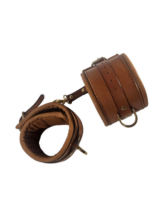 Foot Shackles Nature