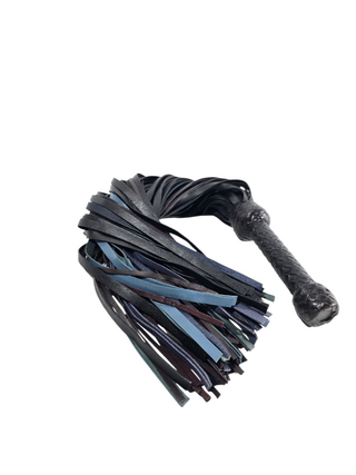 "Winterdrift" Flogger