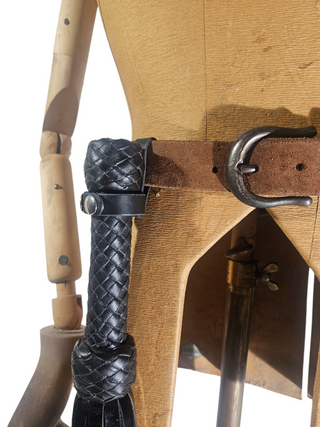 Hållare med dubbel tryckknapp